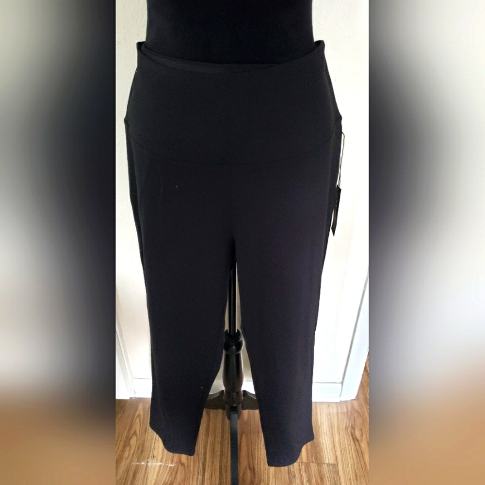 Jones New York Black Tummy Control Pants